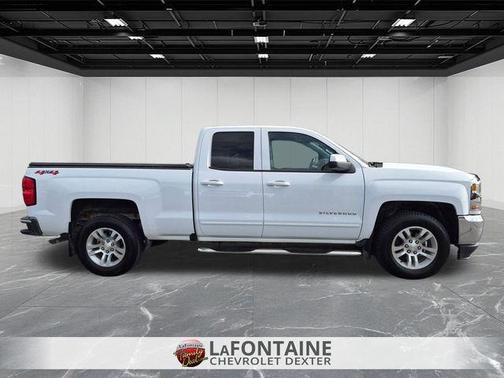 Summit White 2018 Chevrolet Silverado 1500 LT