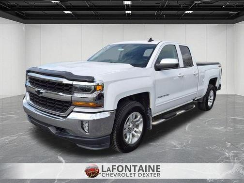 Summit White 2018 Chevrolet Silverado 1500 LT