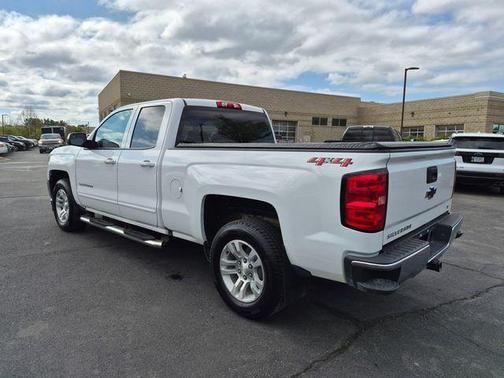 Summit White 2018 Chevrolet Silverado 1500 LT