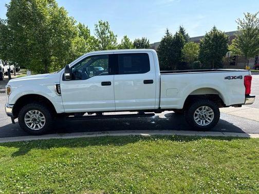 Oxford White 2019 Ford F-250 XLT