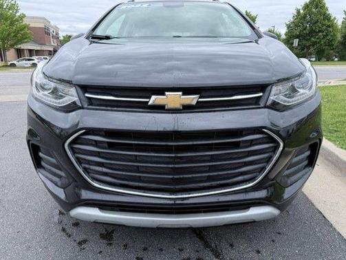 Black Metallic 2022 Chevrolet Trax LT