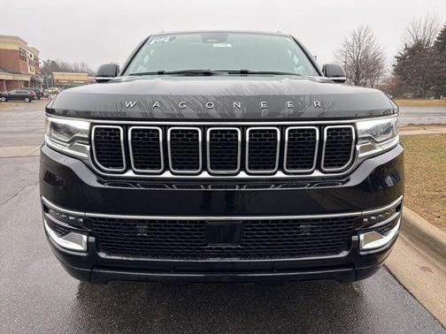 2023 Jeep Wagoneer Base