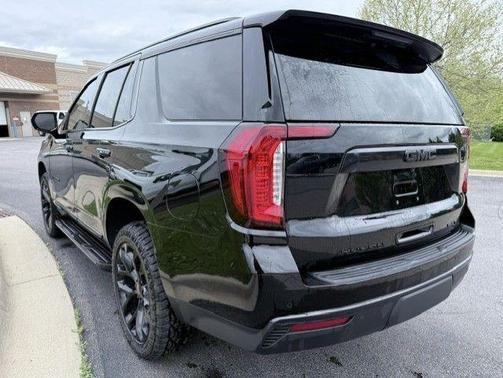 Onyx Black 2023 GMC Yukon SLT
