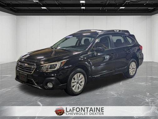 Crystal Black Silica 2018 Subaru Outback 2.5i Premium