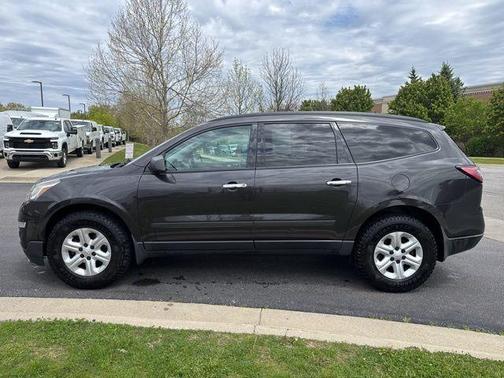 Tungsten Metallic 2017 Chevrolet Traverse LS