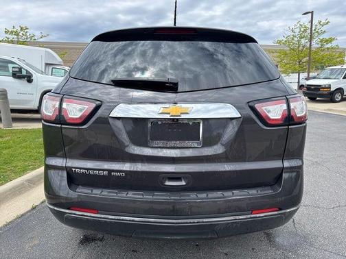 Tungsten Metallic 2017 Chevrolet Traverse LS