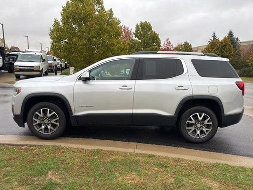 2020 GMC Acadia SLE