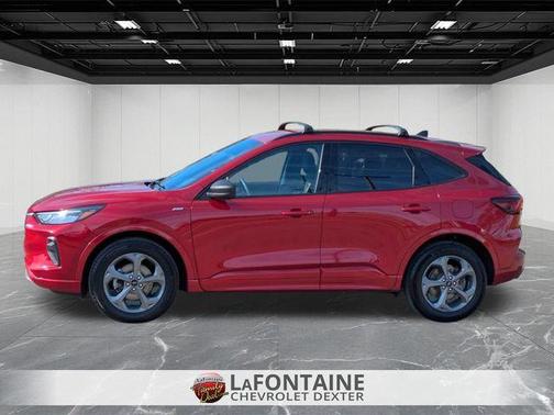 Rapid Red Metallic Tinted Clearcoat 2023 Ford Escape ST-Line