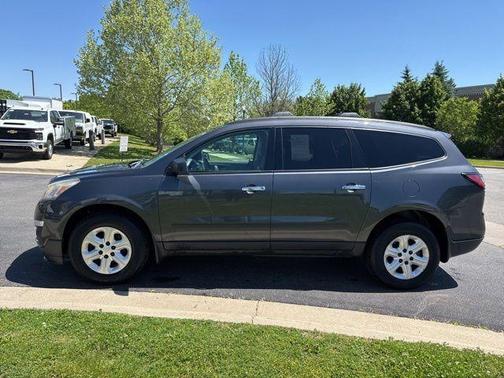 Cyber Gray Metallic 2014 Chevrolet Traverse LS