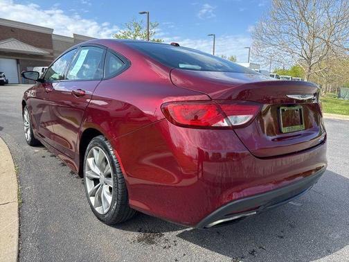 Velvet Red Pearlcoat 2015 Chrysler 200 S