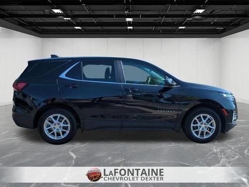 Mosaic Black Metallic 2022 Chevrolet Equinox 1LT