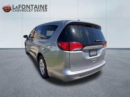 2017 Chrysler Pacifica LX
