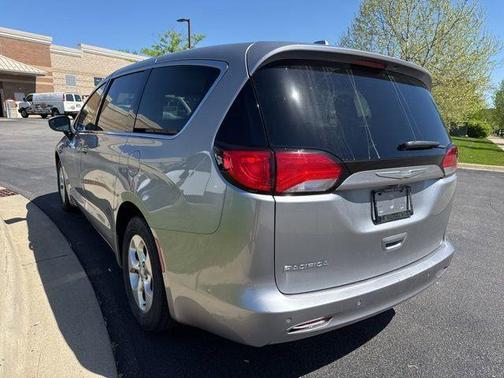 2017 Chrysler Pacifica LX