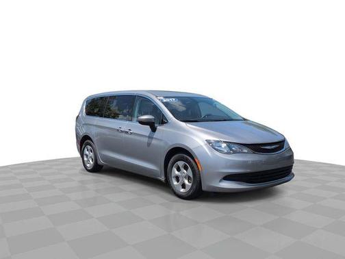 2017 Chrysler Pacifica LX