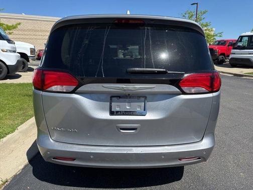 2017 Chrysler Pacifica LX