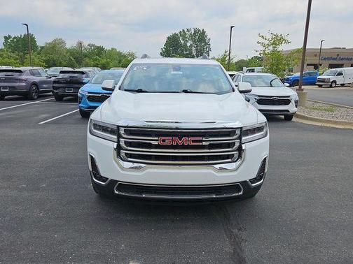 2022 GMC Acadia SLT