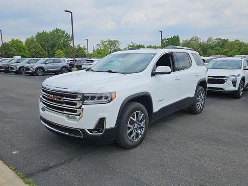 2022 GMC Acadia SLT