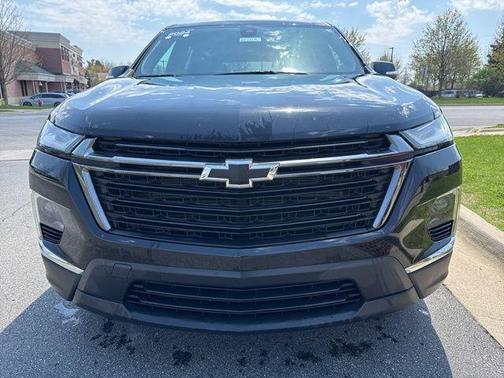 Mosaic Black Metallic 2024 Chevrolet Traverse Limited LT Leather