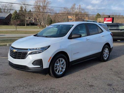 2022 Chevrolet Equinox LS