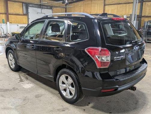 2016 Subaru Forester 2.5i