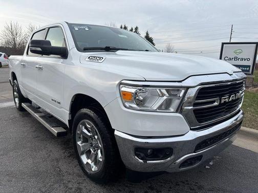 Bright White Clearcoat 2020 RAM 1500 Big Horn