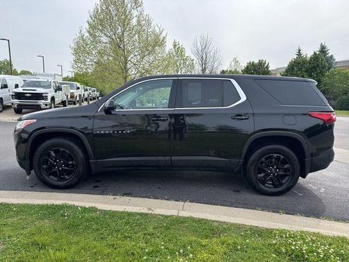 Black Metallic 2020 Chevrolet Traverse LS