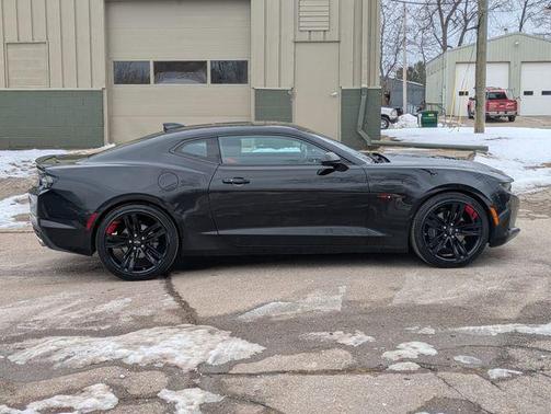 2022 Chevrolet Camaro LT1