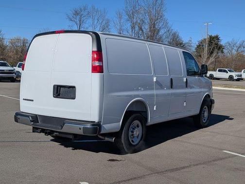 2025 Chevrolet Express 2500 Work Van