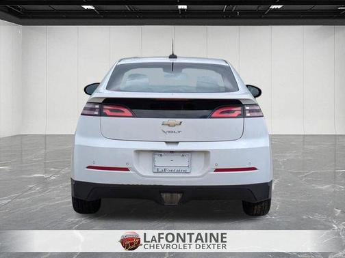 Summit White 2015 Chevrolet Volt Base