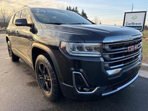 2022 GMC Acadia AT4
