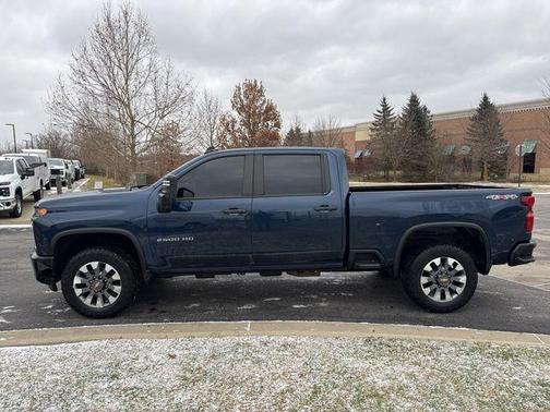 2022 Chevrolet Silverado 2500 Custom