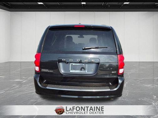 Black Onyx Crystal Pearlcoat 2020 Dodge Grand Caravan SXT