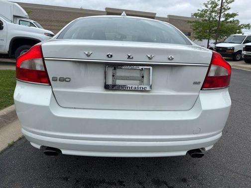 Ice White 2010 Volvo S80 3.2