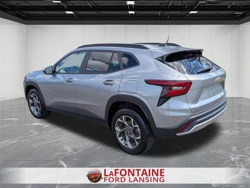 Sterling Gray Metallic 2025 Chevrolet Trax LT