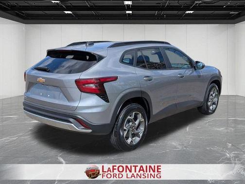 Sterling Gray Metallic 2025 Chevrolet Trax LT