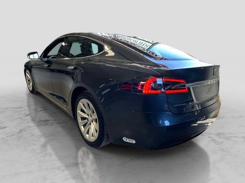 2017 Tesla Model S 75D