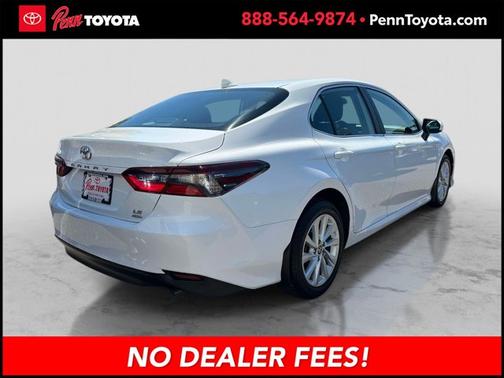 ICE CAP 2023 Toyota Camry LE