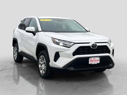 2023 Toyota RAV4 LE