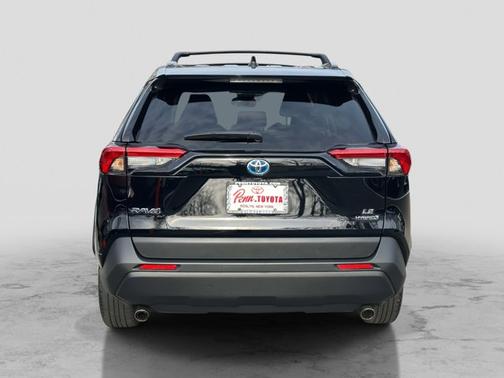 2022 Toyota RAV4 Hybrid LE