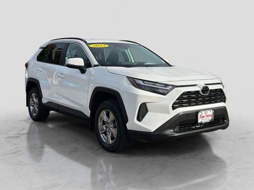 ICE CAP 2023 Toyota RAV4 XLE