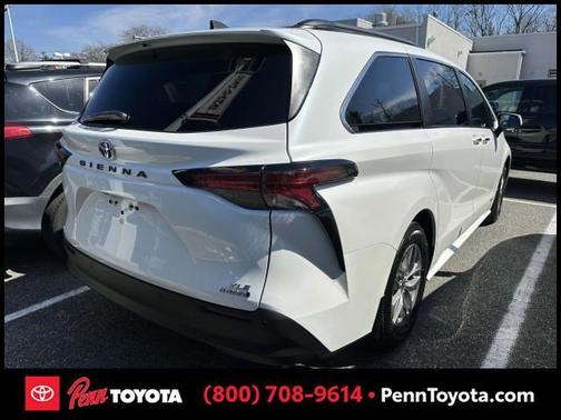 2021 Toyota Sienna XLE