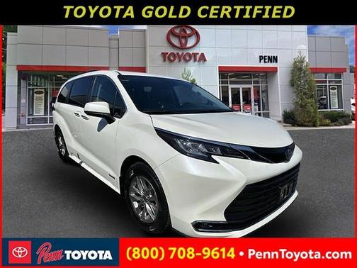 2021 Toyota Sienna XLE