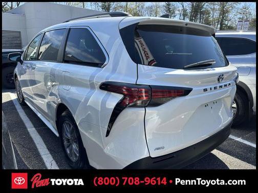 2021 Toyota Sienna XLE