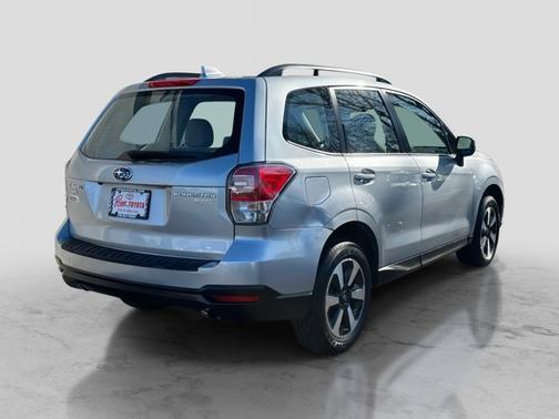 2017 Subaru Forester 2.5i