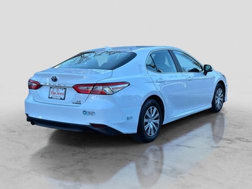 2020 Toyota Camry Hybrid LE