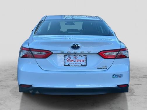 2020 Toyota Camry Hybrid LE