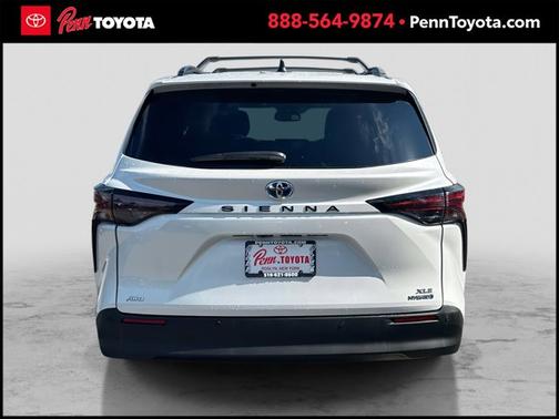 2023 Toyota Sienna XLE