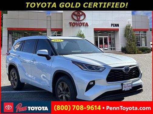 2023 Toyota Highlander Hybrid Bronze Edition