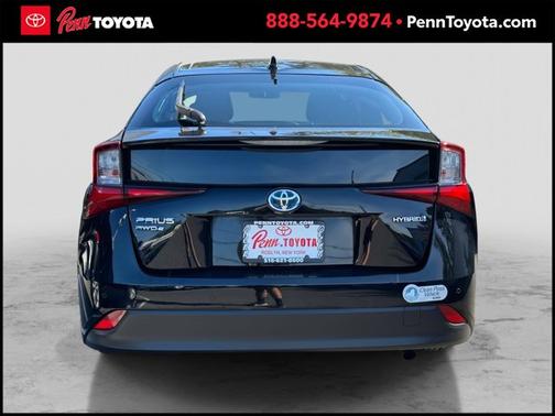 2021 Toyota Prius LE