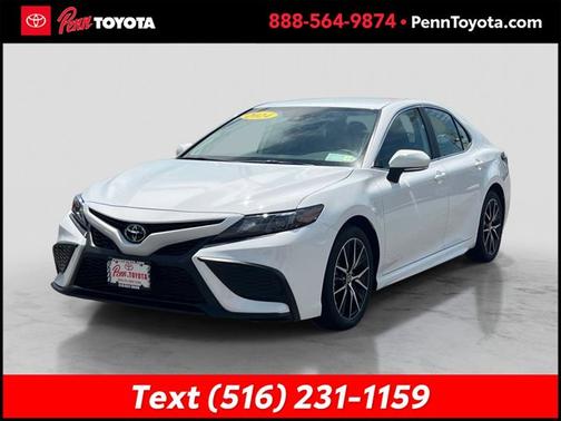 ICE CAP 2024 Toyota Camry SE